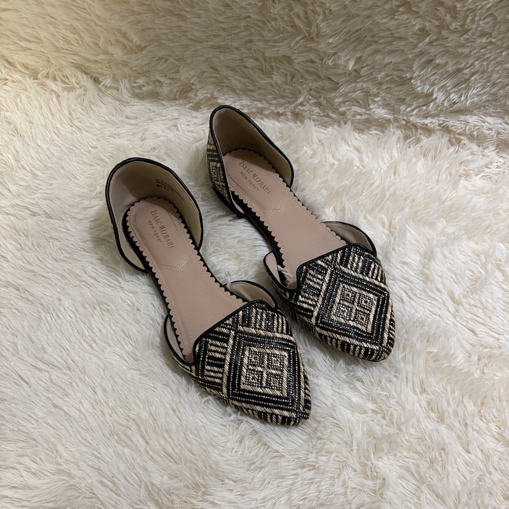 Isaac Mizrahi Black and Cream Patterned Flats